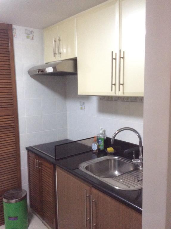 Condo At Parkside Villas Across The Airport مانيلا المظهر الخارجي الصورة